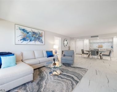 4001 Gulf Shore Boulevard N - Photo Thumbnail 6