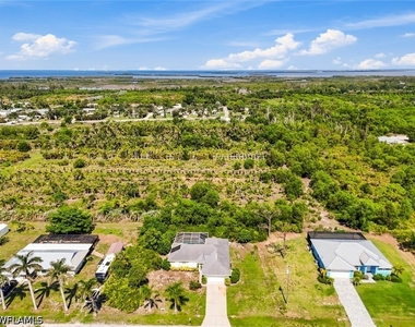 11693 Oakland Drive - Photo Thumbnail 32