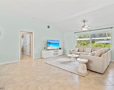 11693 Oakland Drive - Photo Thumbnail 8