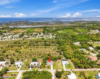 11693 Oakland Drive - Photo Thumbnail 28