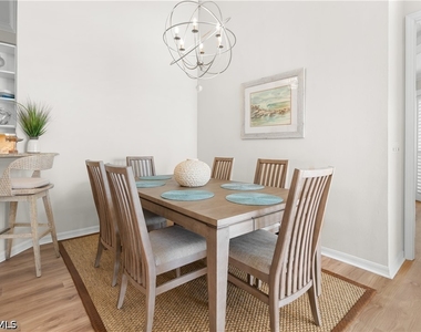 1540 Clermont Drive - Photo Thumbnail 5