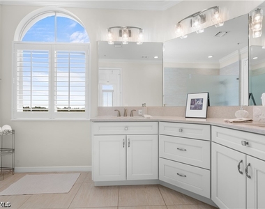 1540 Clermont Drive - Photo Thumbnail 14