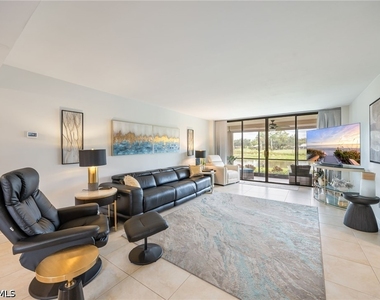 413 Augusta Boulevard - Photo Thumbnail 15
