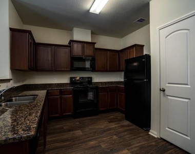 212 Autumn Berry Lane - Photo Thumbnail 2