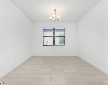 18324 Ridgeline Drive - Photo Thumbnail 7