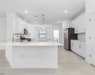 18324 Ridgeline Drive - Photo Thumbnail 8