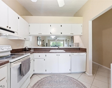 4010 Ice Castle Way - Photo Thumbnail 11
