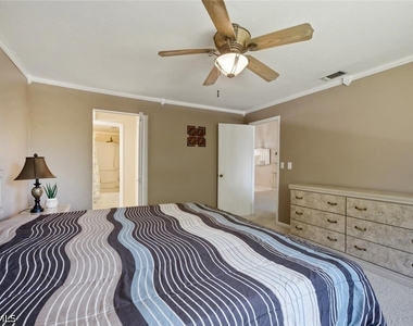 4010 Ice Castle Way - Photo Thumbnail 13