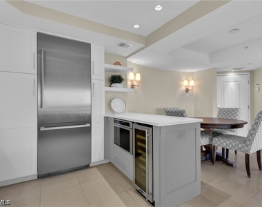 4751 Gulf Shore Boulevard N - Photo Thumbnail 7