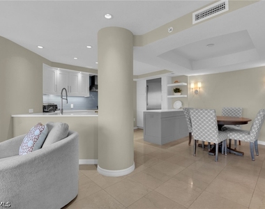 4751 Gulf Shore Boulevard N - Photo Thumbnail 4