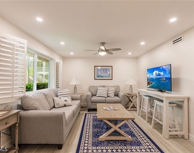 527 Broad Avenue S - Photo Thumbnail 6