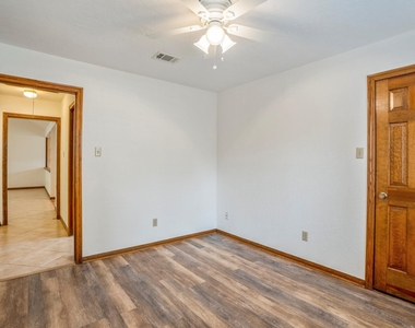 38 Devonshire Drive - Photo Thumbnail 28