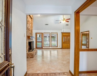 38 Devonshire Drive - Photo Thumbnail 6