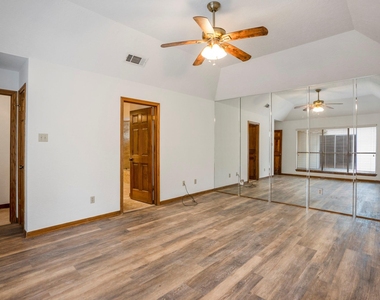 38 Devonshire Drive - Photo Thumbnail 34