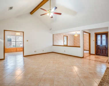 38 Devonshire Drive - Photo Thumbnail 12