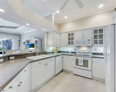 14734 Glen Eden Drive - Photo Thumbnail 10