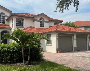 562 Laguna Royale Boulevard - Photo Thumbnail 1