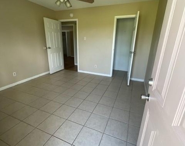 12225 11th Street - Photo Thumbnail 8