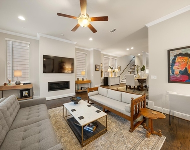 6005 Kansas Street - Photo Thumbnail 6