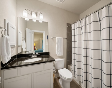6005 Kansas Street - Photo Thumbnail 15