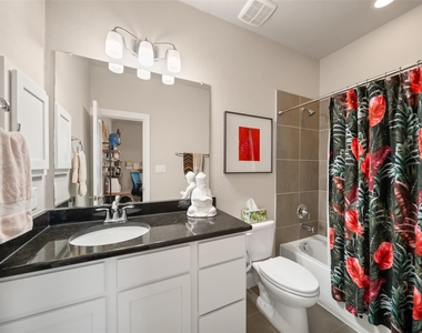 6005 Kansas Street - Photo Thumbnail 40
