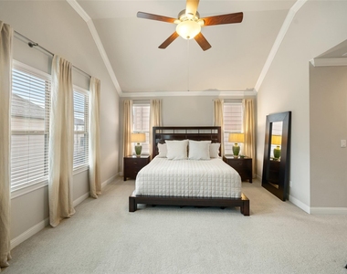 6005 Kansas Street - Photo Thumbnail 26
