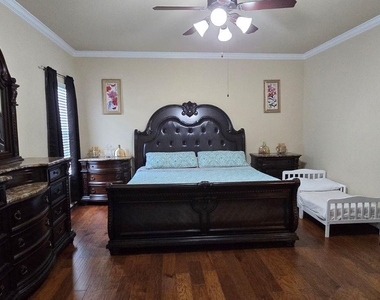 10111 Bitternut Hickory Lane - Photo Thumbnail 8