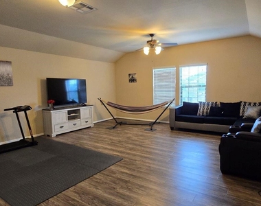 10111 Bitternut Hickory Lane - Photo Thumbnail 10