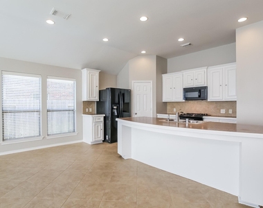 2703 Facet Creek Drive - Photo Thumbnail 5