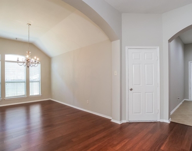 2703 Facet Creek Drive - Photo Thumbnail 4