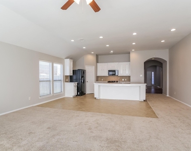 2703 Facet Creek Drive - Photo Thumbnail 7