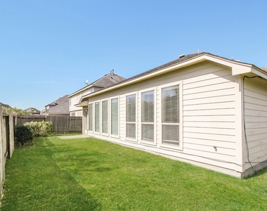 2703 Facet Creek Drive - Photo Thumbnail 14