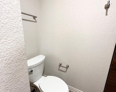 8935 Gaylord Street - Photo Thumbnail 11