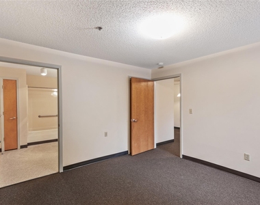 1360 E Alcy Road - Photo Thumbnail 10