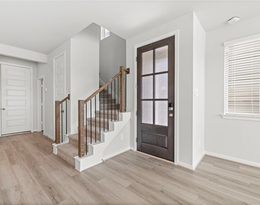 3219 Quiet Sunset Drive - Photo Thumbnail 15