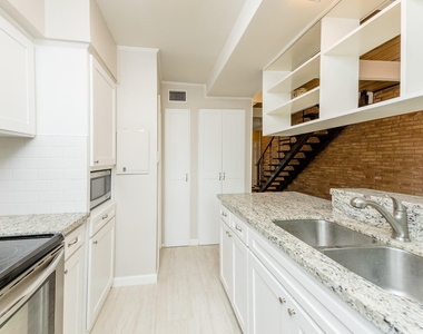 3809 N Braeswood Boulevard - Photo Thumbnail 10