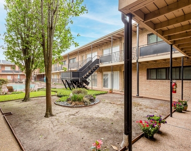 3809 N Braeswood Boulevard - Photo Thumbnail 20