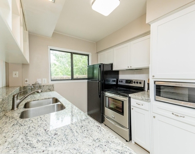 3809 N Braeswood Boulevard - Photo Thumbnail 7