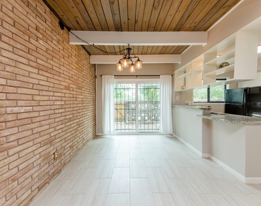 3809 N Braeswood Boulevard - Photo Thumbnail 5