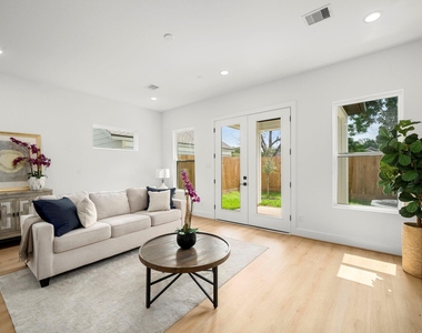 5516 Hardy Street - Photo Thumbnail 5