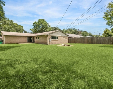 5827 Southminster Drive - Photo Thumbnail 4
