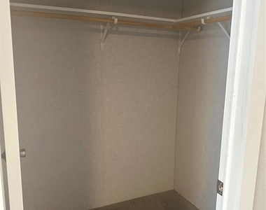 21509 W Hammond Drive - Photo Thumbnail 7
