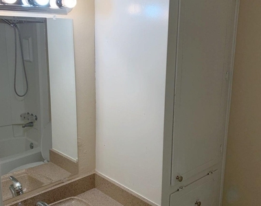 2334 Marble Falls Drive - Photo Thumbnail 13