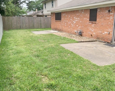 2334 Marble Falls Drive - Photo Thumbnail 15