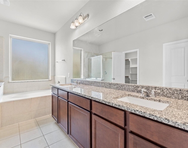 9811 Camellia Gardens Drive - Photo Thumbnail 8