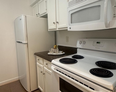 11201 Lynbrook Drive - Photo Thumbnail 27