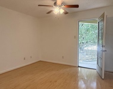 11201 Lynbrook Drive - Photo Thumbnail 15