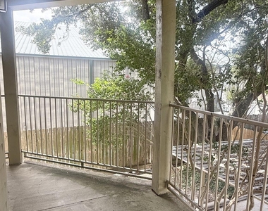 11201 Lynbrook Drive - Photo Thumbnail 30