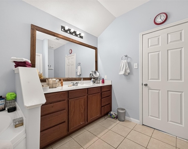 16123 Ducktail Lane - Photo Thumbnail 32