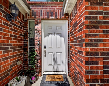 16123 Ducktail Lane - Photo Thumbnail 7